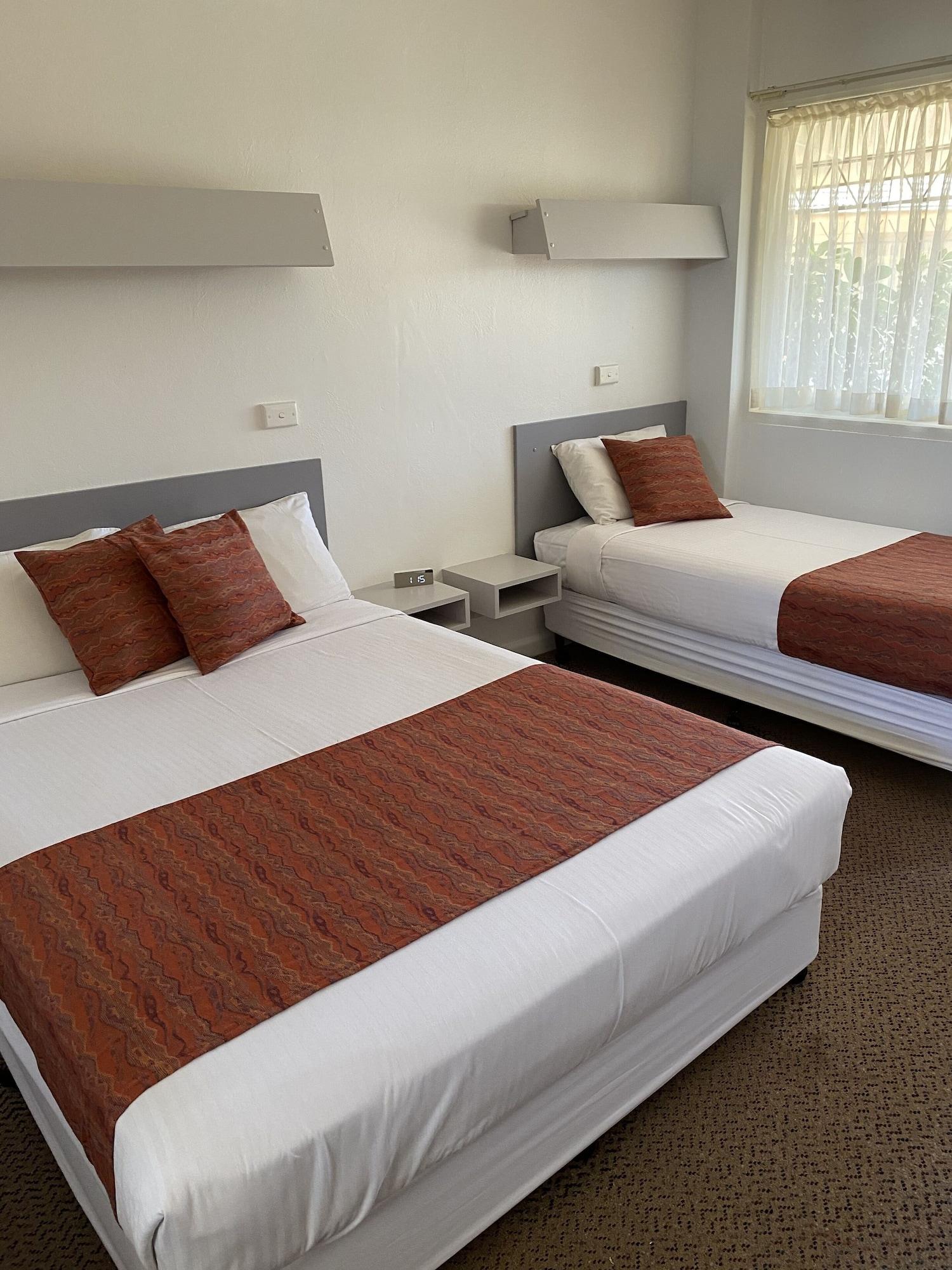 Ben Hall Motor Inn Форбс Екстер'єр фото