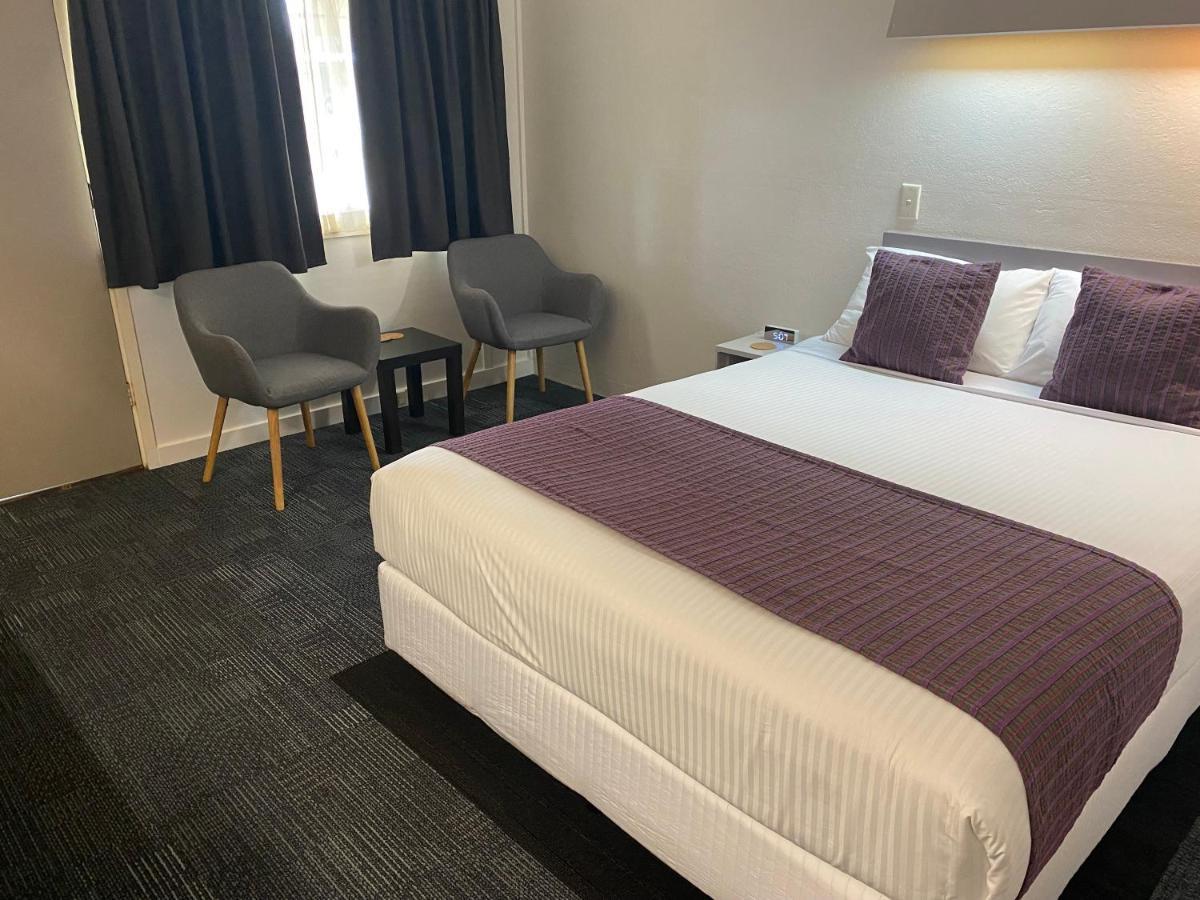 Ben Hall Motor Inn Форбс Екстер'єр фото