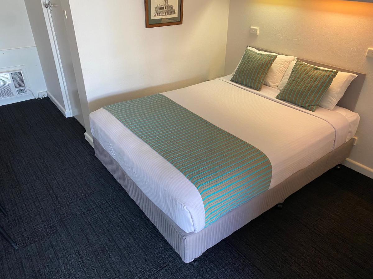 Ben Hall Motor Inn Форбс Екстер'єр фото