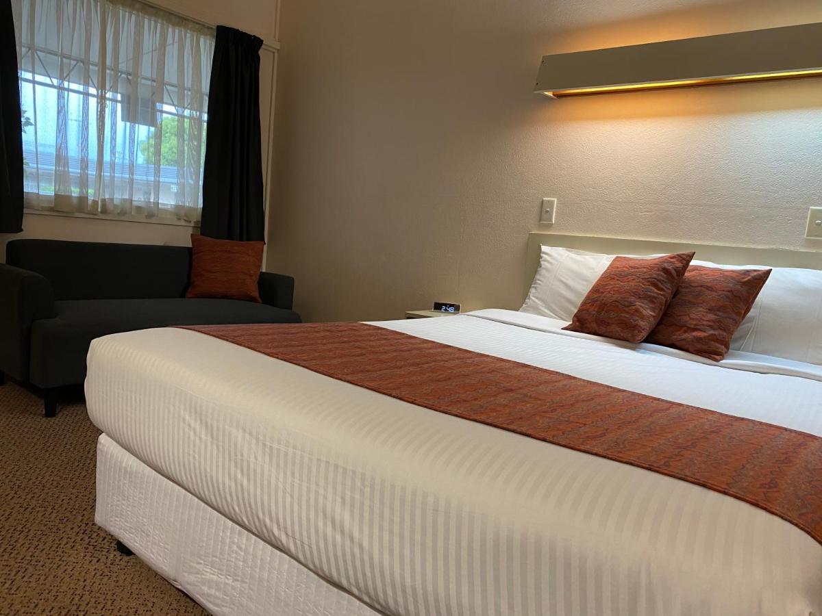 Ben Hall Motor Inn Форбс Екстер'єр фото