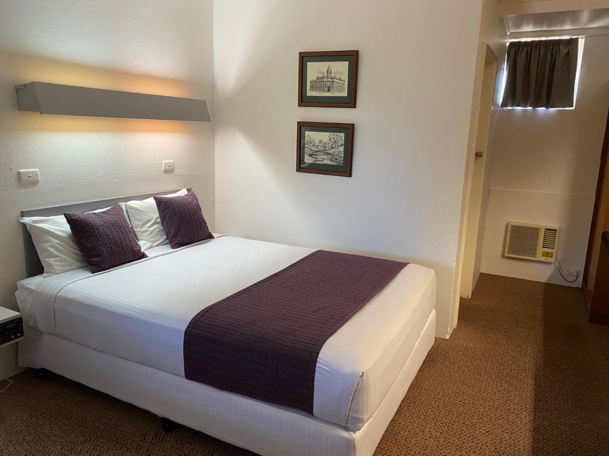 Ben Hall Motor Inn Форбс Екстер'єр фото