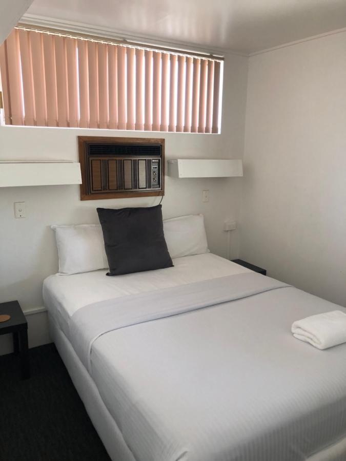 Ben Hall Motor Inn Форбс Екстер'єр фото